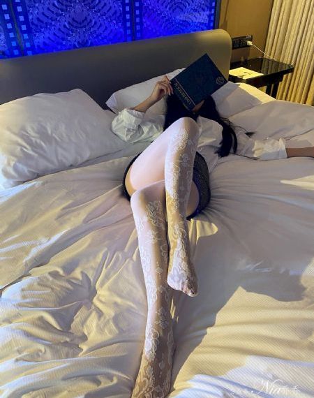 脱下肮脏的裙子